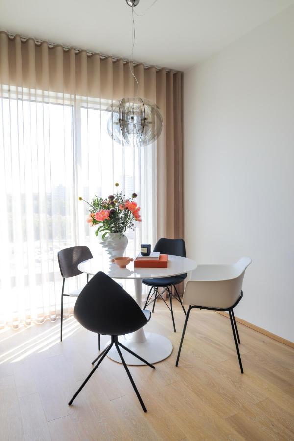 Kadriorg Plaza 2 Bedroom Free Parking Tallinn Exterior photo